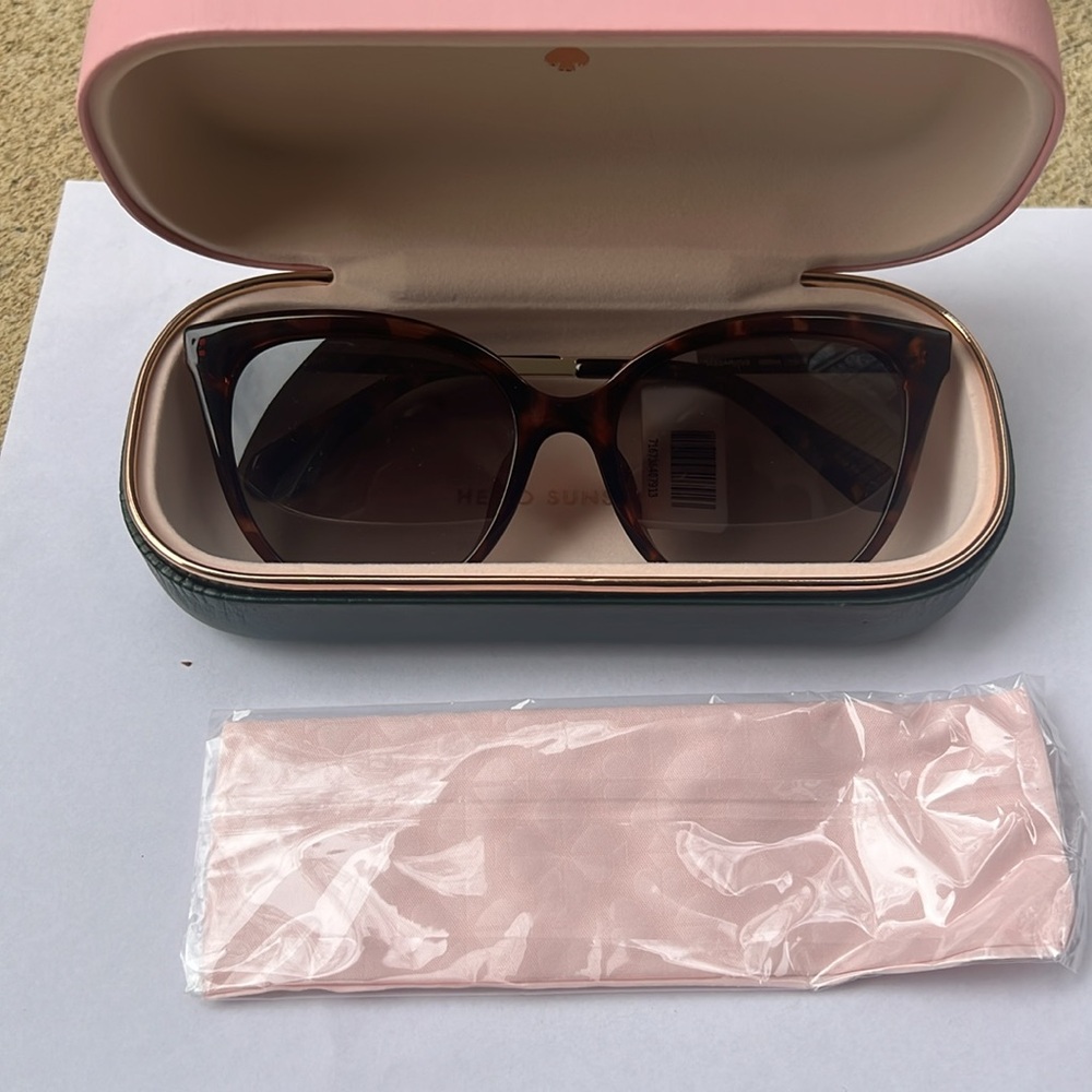 BRAND NEW WITH TAGS KATE SPADE SASSARI SUNGLASSES
